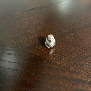 Penguin retired pandora charm